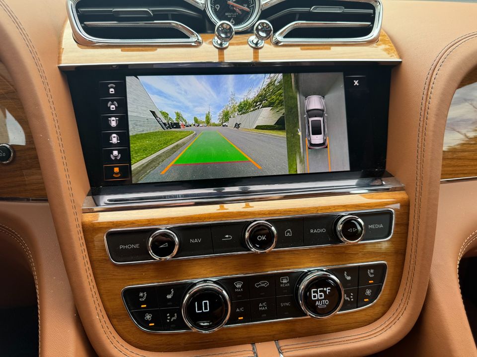 2022 Bentley Bentayga