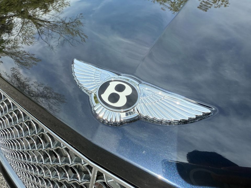 2022 Bentley Bentayga