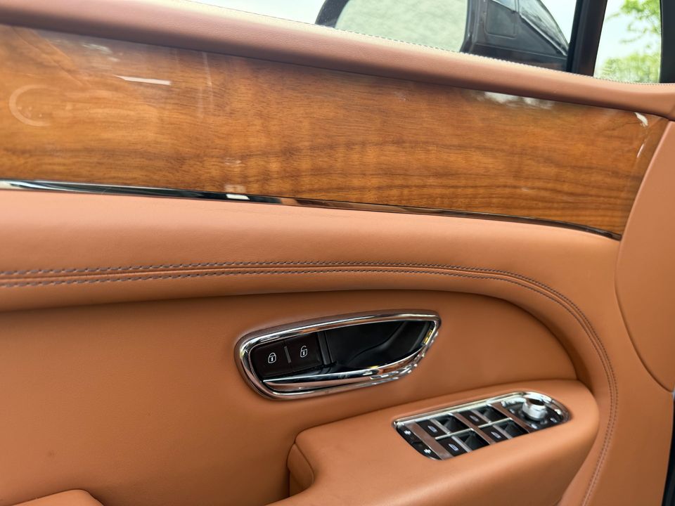 2022 Bentley Bentayga