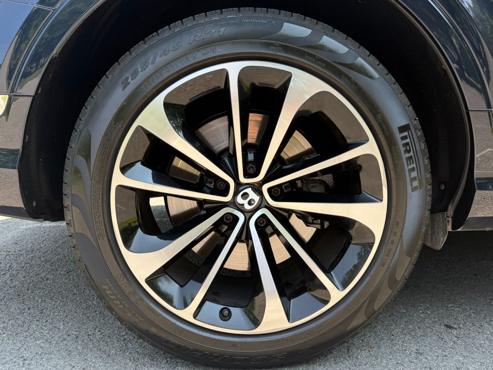 2022 Bentley Bentayga