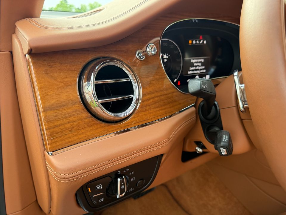 2022 Bentley Bentayga