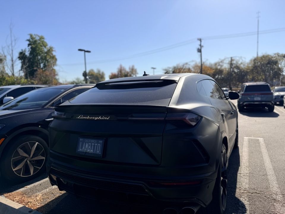 2022 Lamborghini Urus