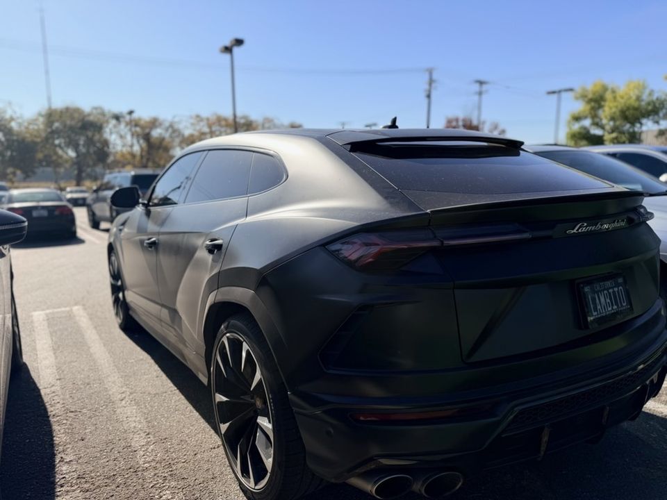 2022 Lamborghini Urus