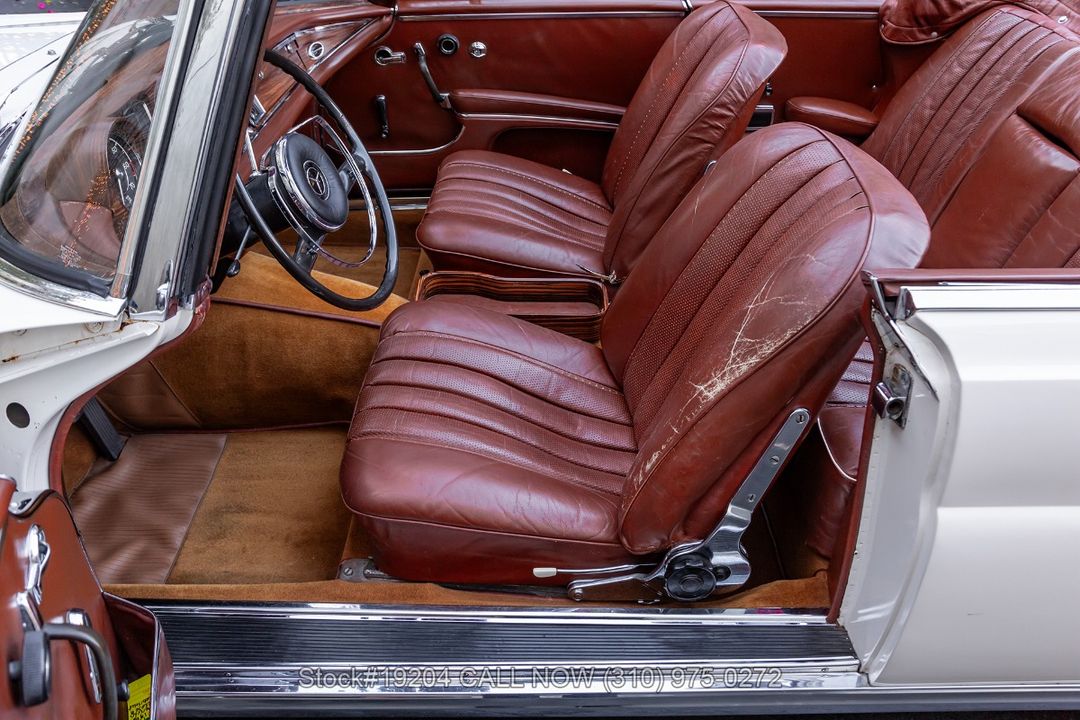 1966 Mercedes-Benz 220SEb