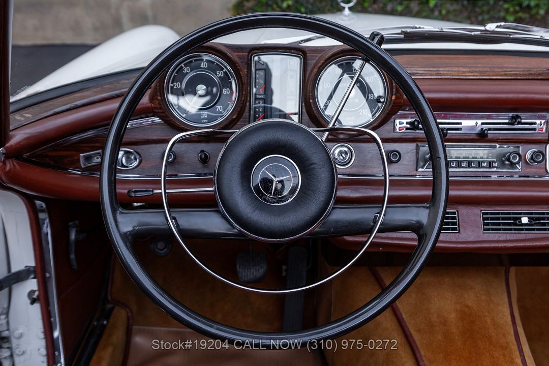 1966 Mercedes-Benz 220SEb