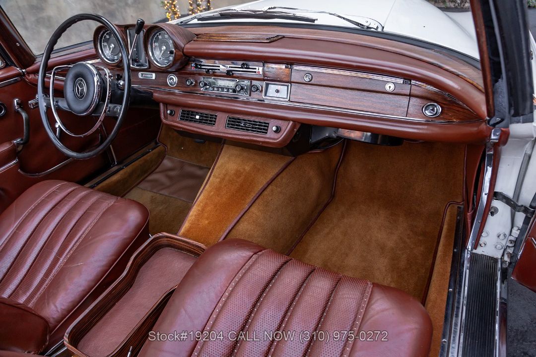 1966 Mercedes-Benz 220SEb