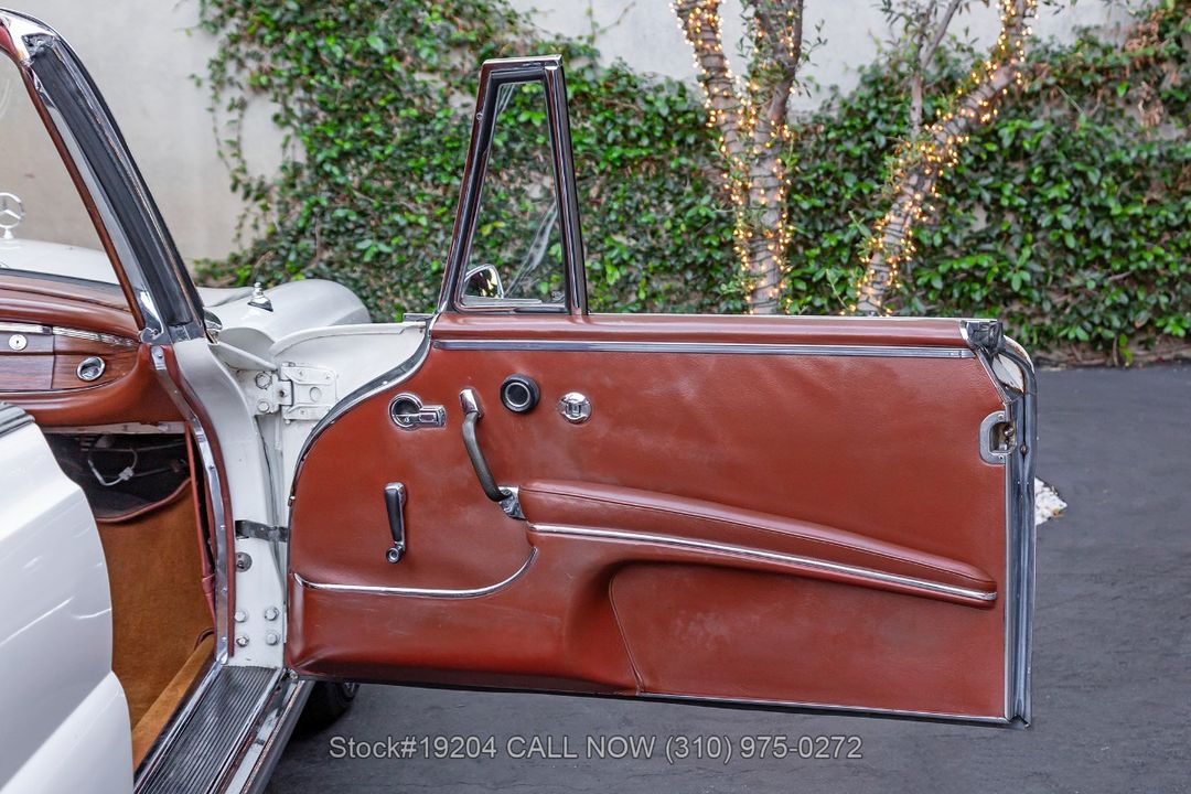 1966 Mercedes-Benz 220SEb