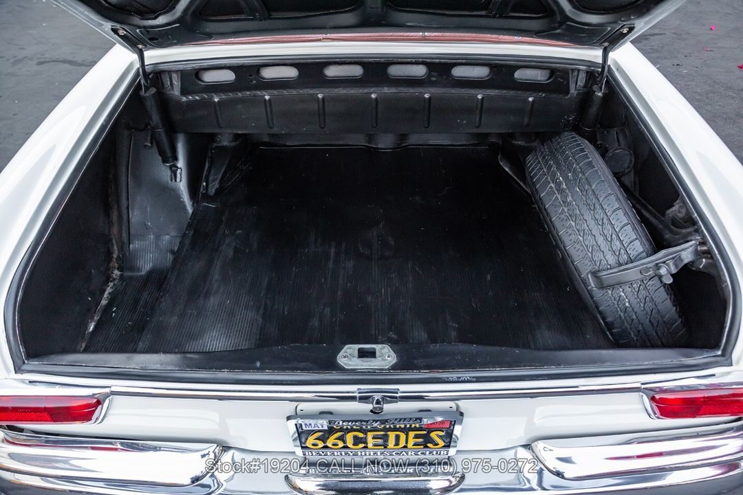 1966 Mercedes-Benz 220SEb