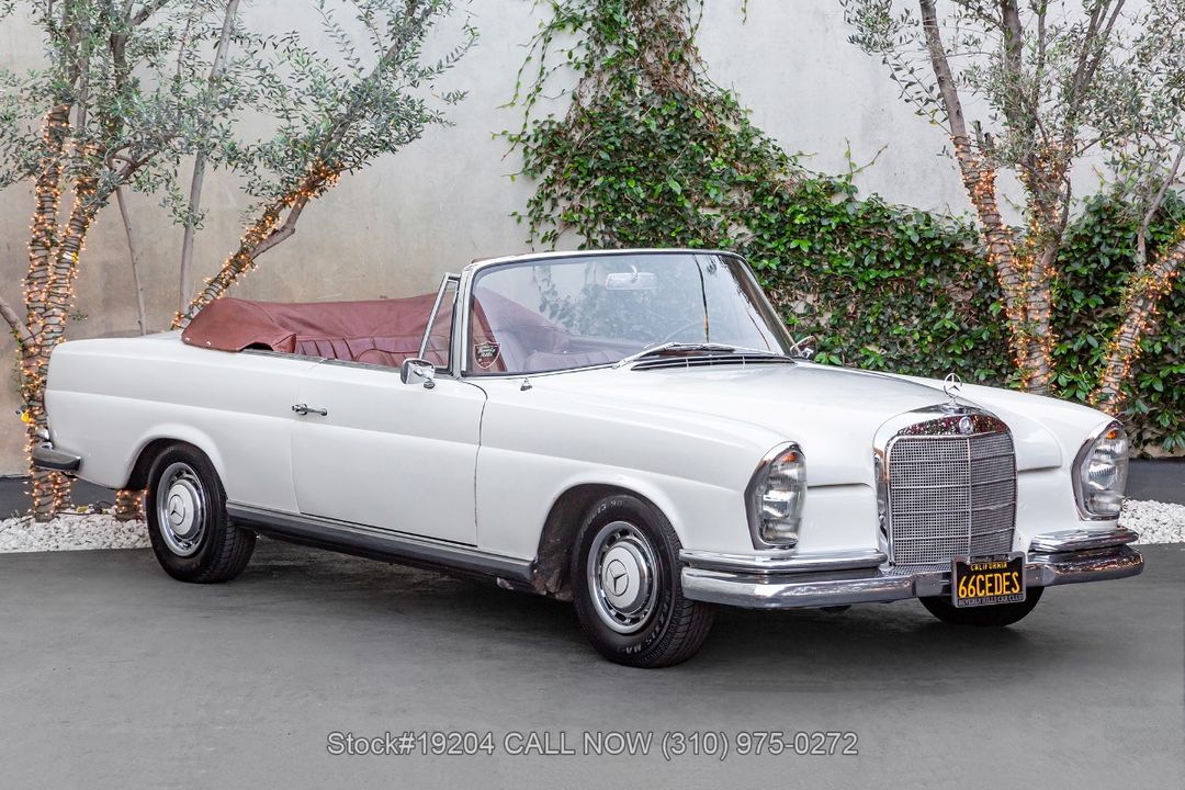 1966 Mercedes-Benz 220SEb