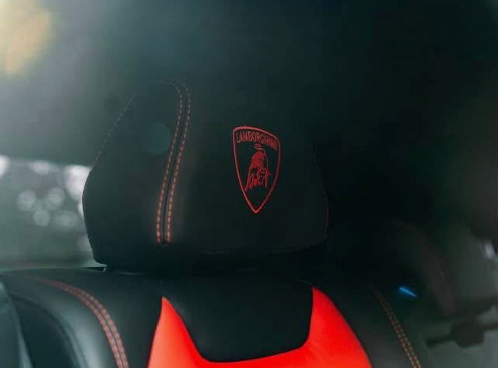 2020 Lamborghini Urus