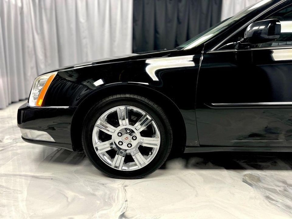 2011 Cadillac DTS