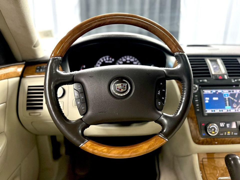 2011 Cadillac DTS