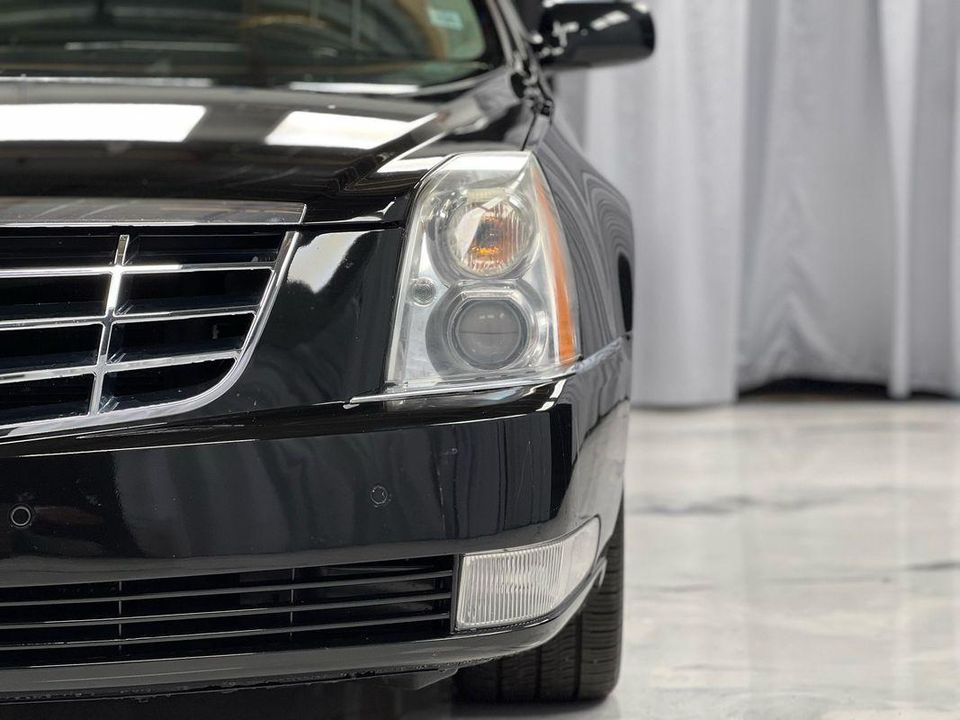 2011 Cadillac DTS