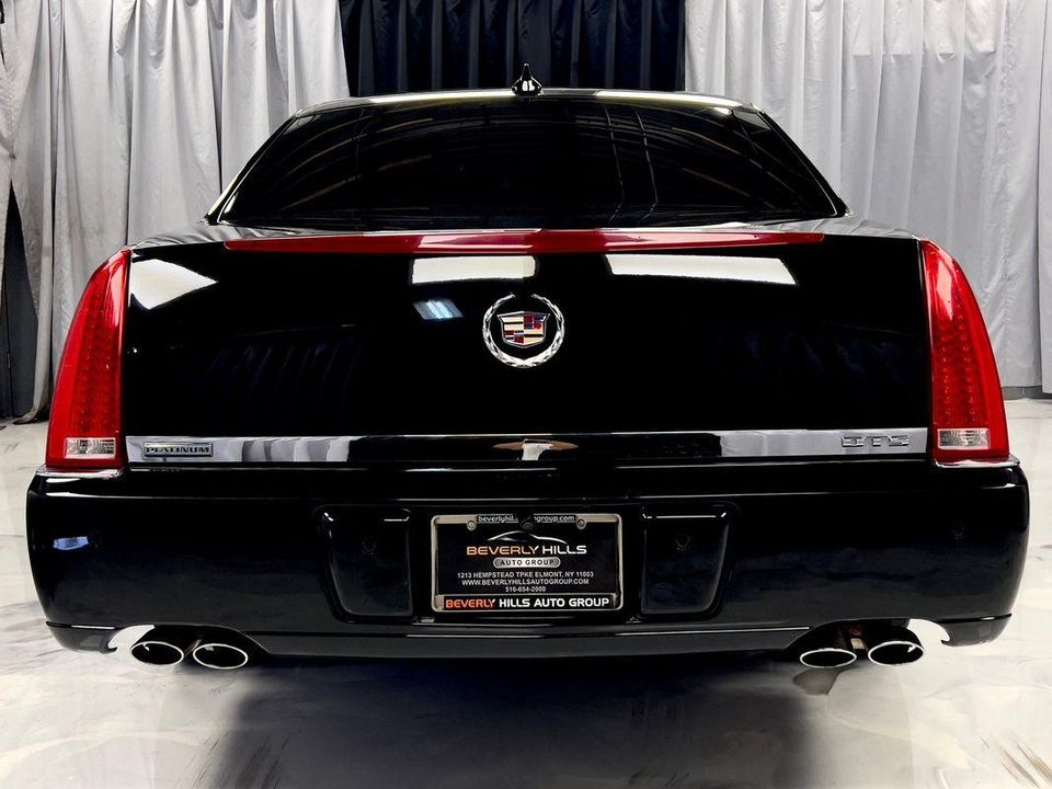 2011 Cadillac DTS