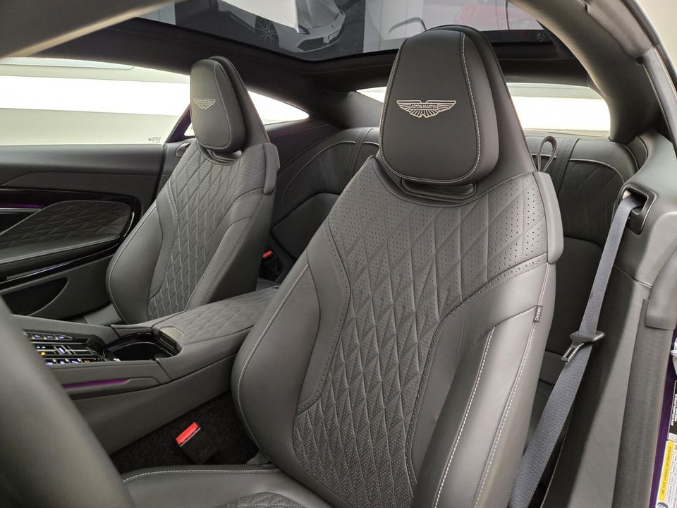 2025 Aston Martin DB12