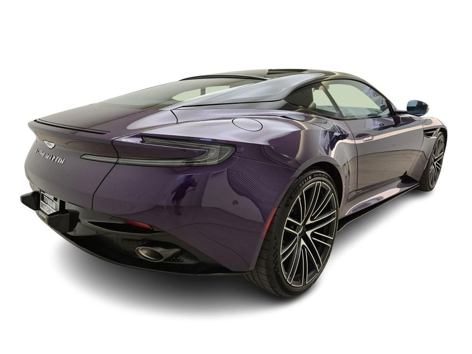 2025 Aston Martin DB12