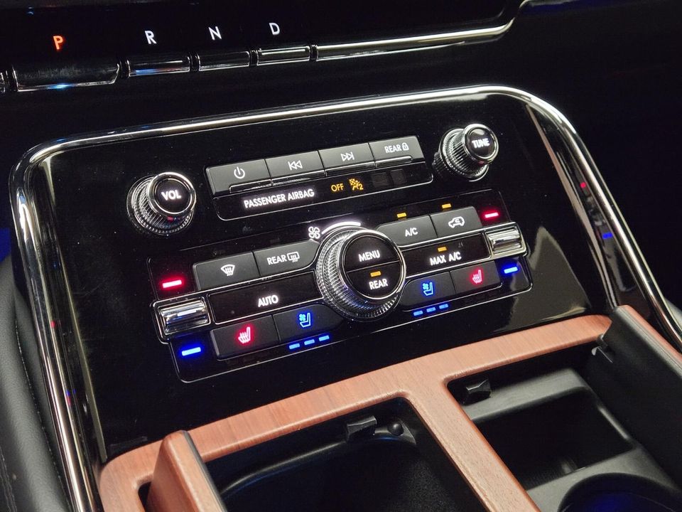 2022 Lincoln Navigator