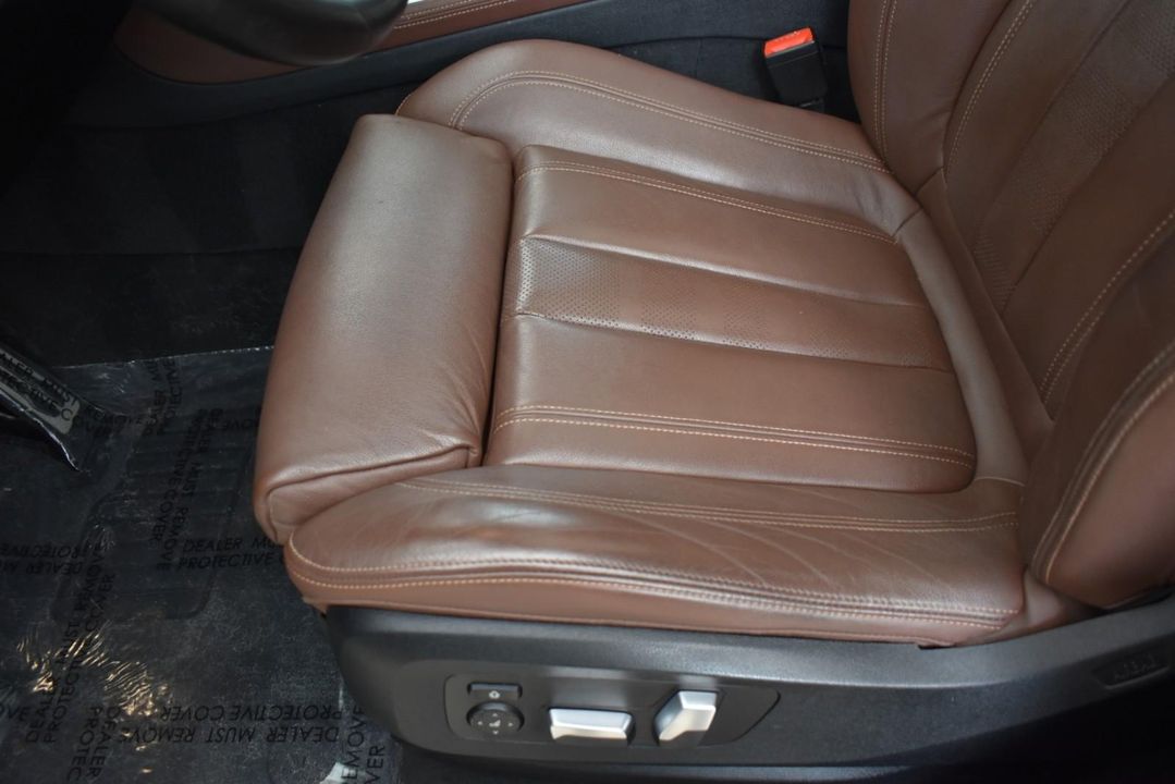 2019 BMW X5 xDrive40i Sports Activity w/M Sport Pkg, Coffee, Vernasca Leather Uphols