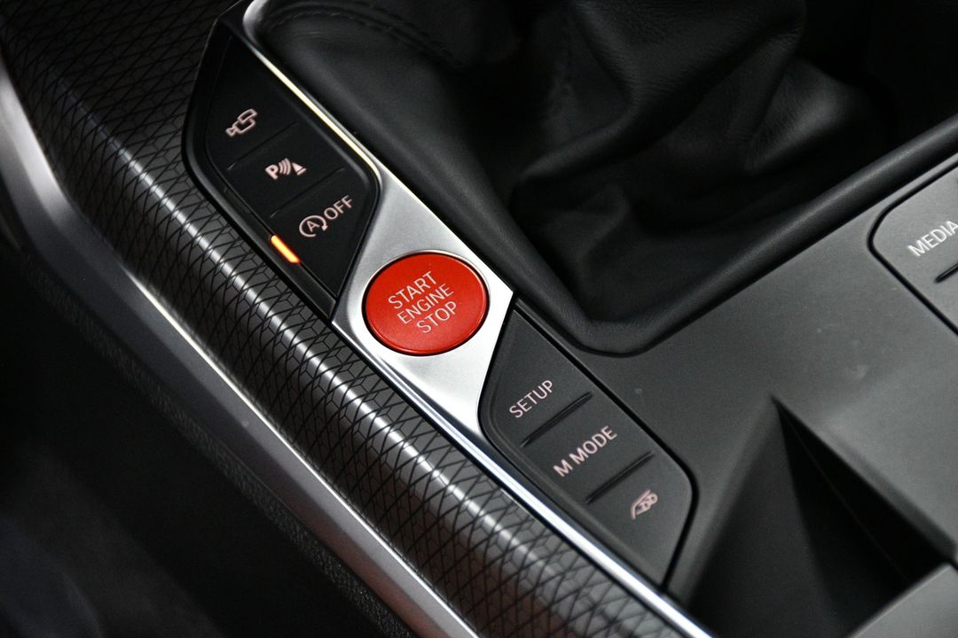 2023 BMW M3