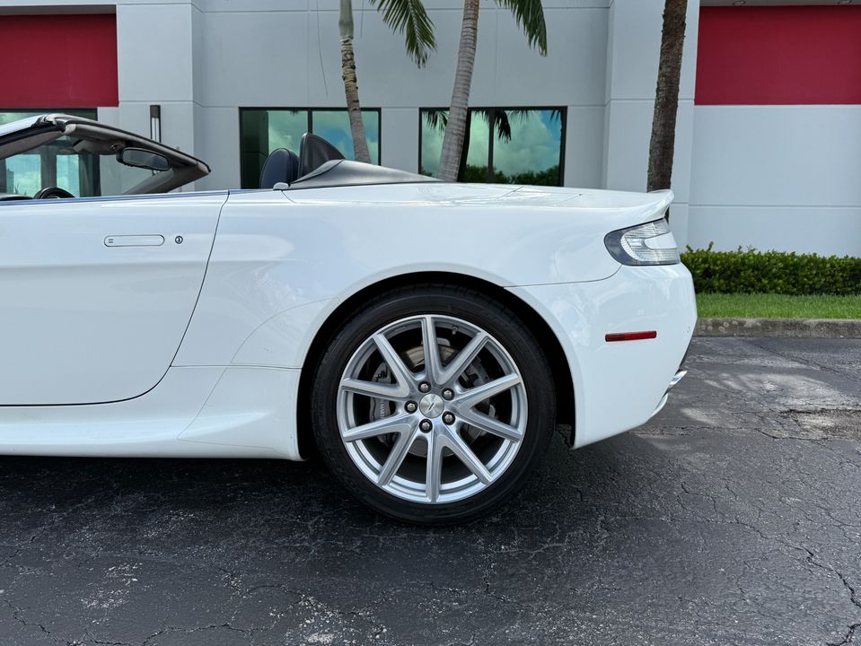 2014 Aston Martin V8 Vantage