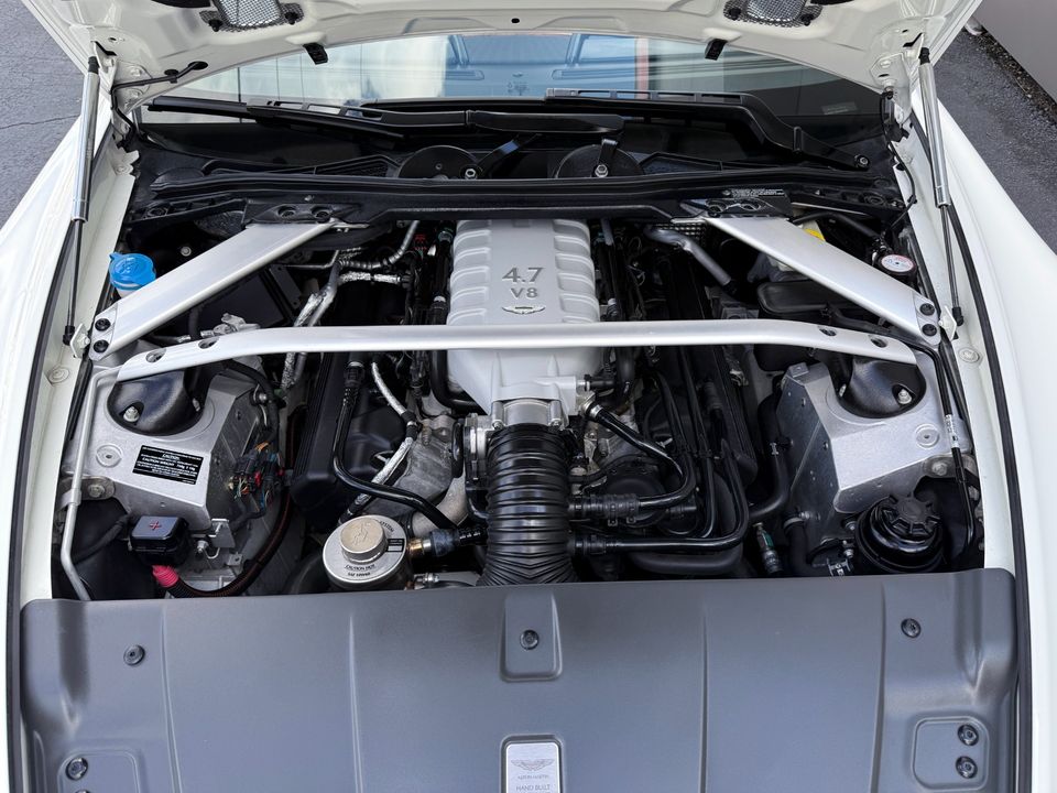 2014 Aston Martin V8 Vantage