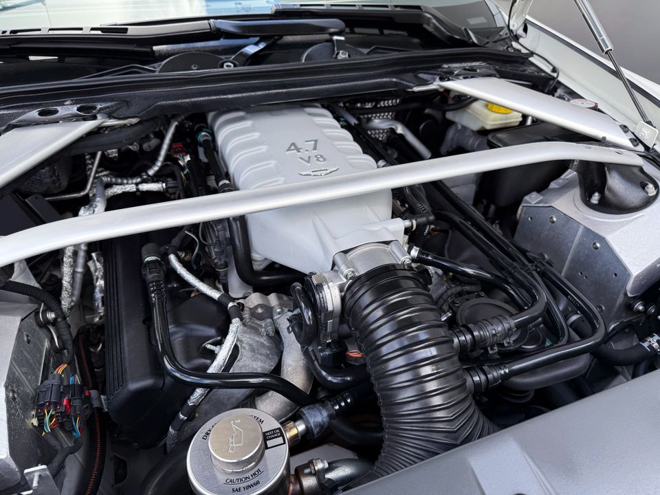 2014 Aston Martin V8 Vantage