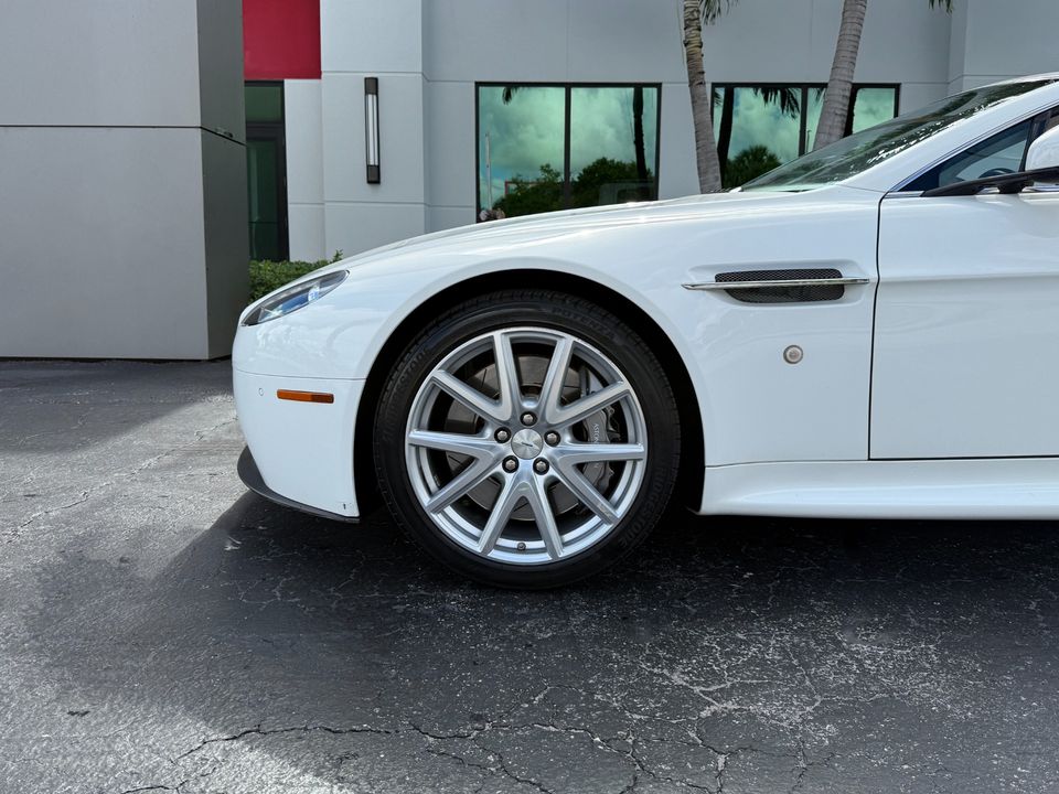 2014 Aston Martin V8 Vantage