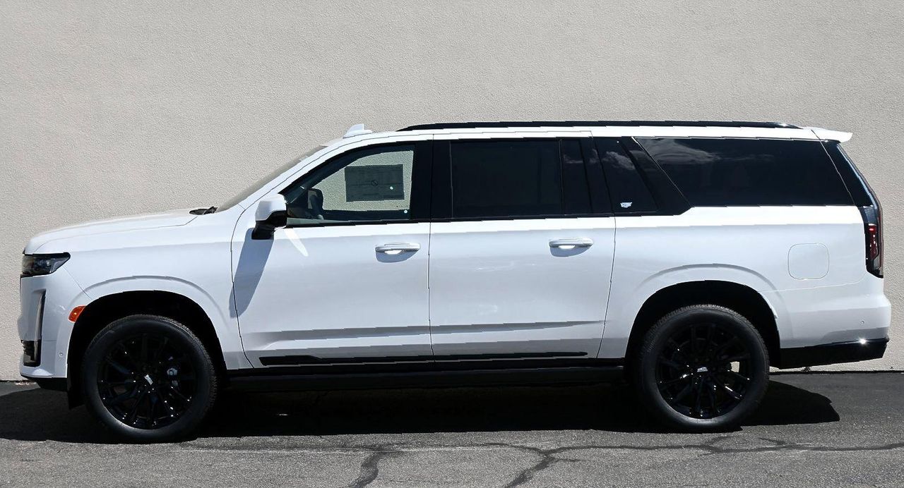 2022 Cadillac Escalade ESV