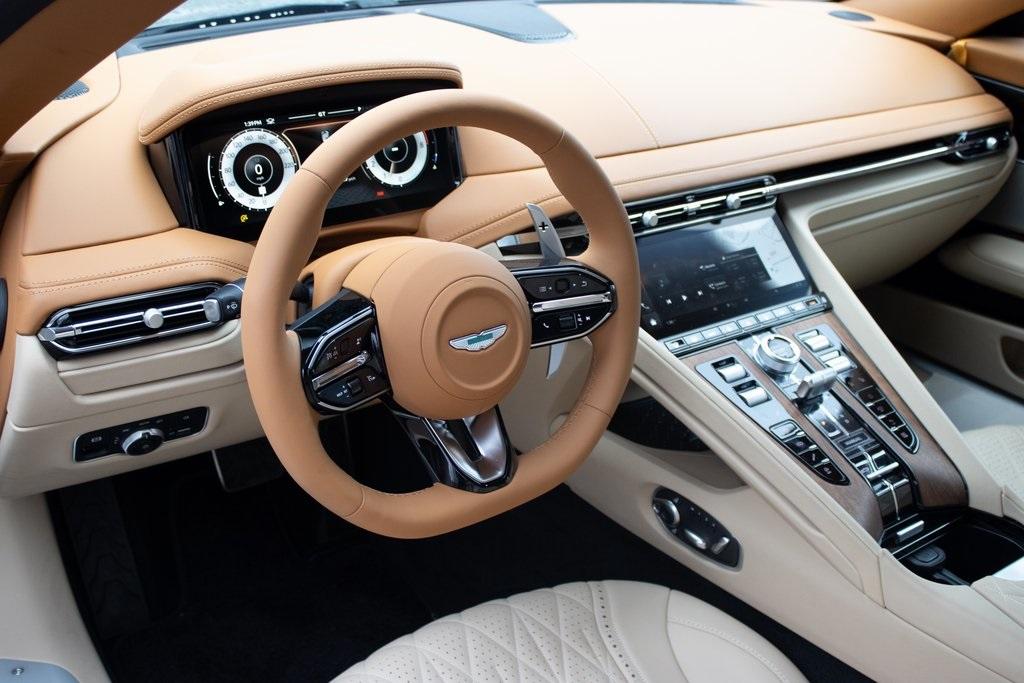 2025 Aston Martin DB12