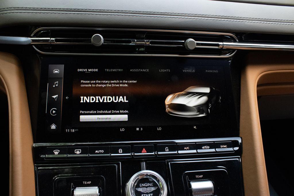 2024 Aston Martin DB12
