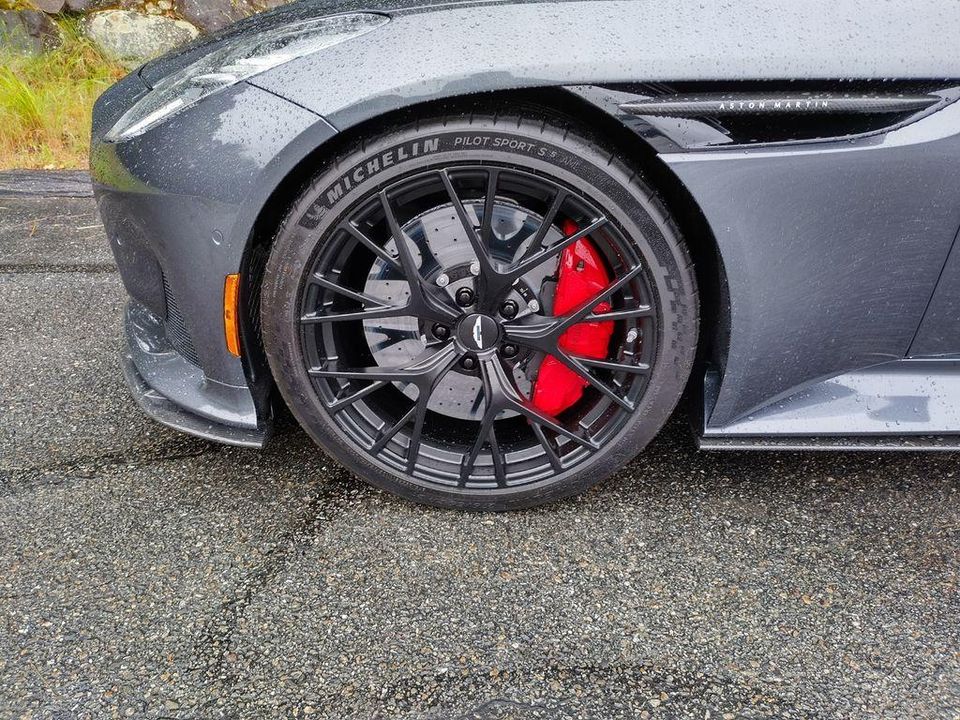 2024 Aston Martin DB12