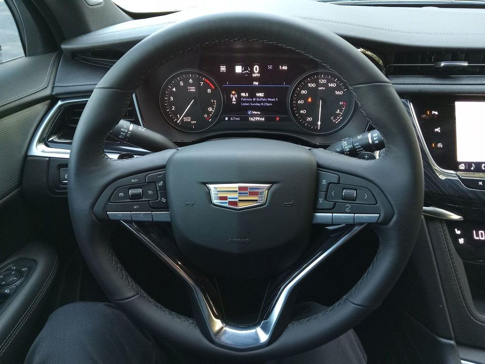2024 Cadillac XT6