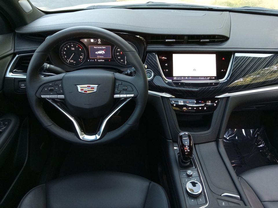 2024 Cadillac XT6