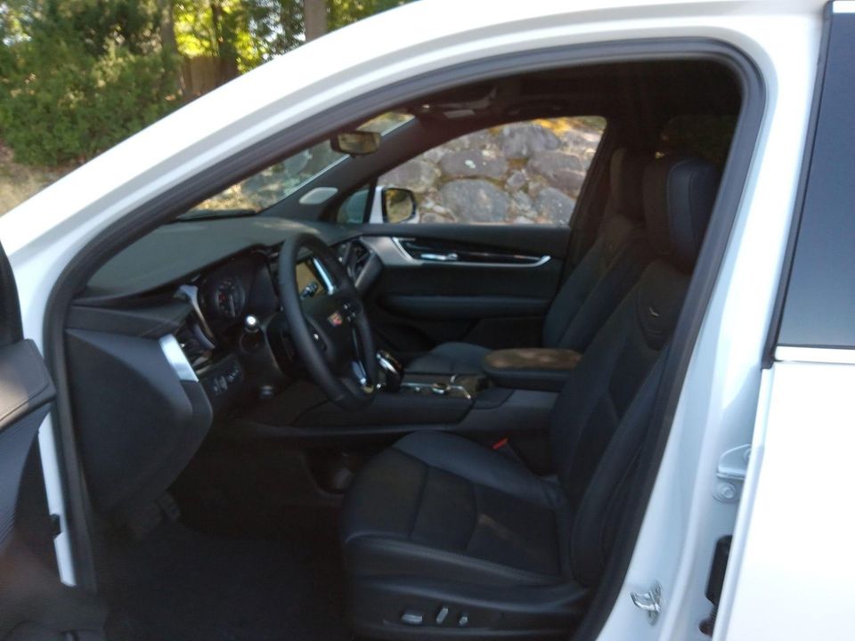 2024 Cadillac XT6