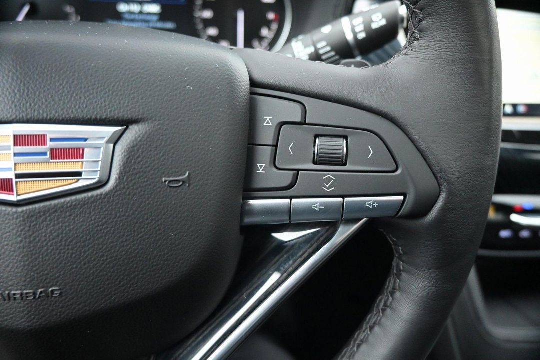 2024 Cadillac XT6