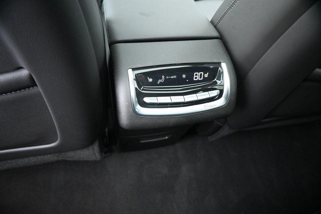 2024 Cadillac XT6