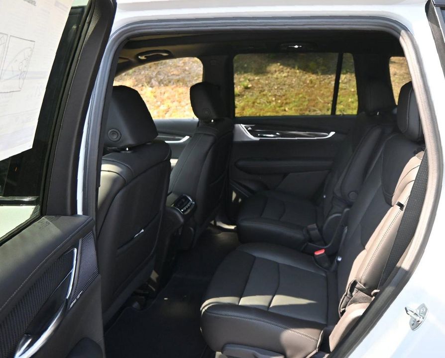 2024 Cadillac XT6