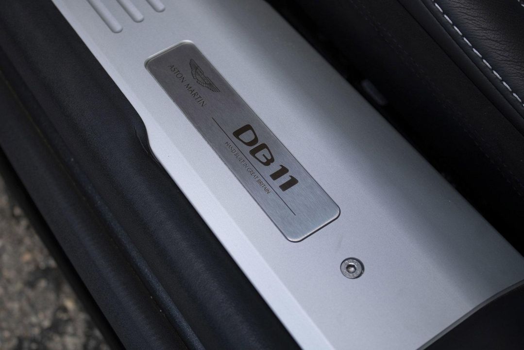 2021 Aston Martin DB11