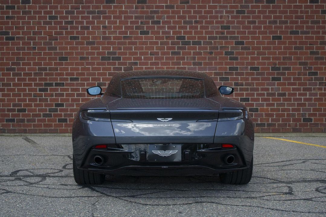 2021 Aston Martin DB11