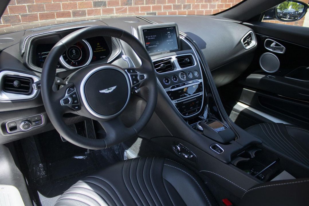 2021 Aston Martin DB11