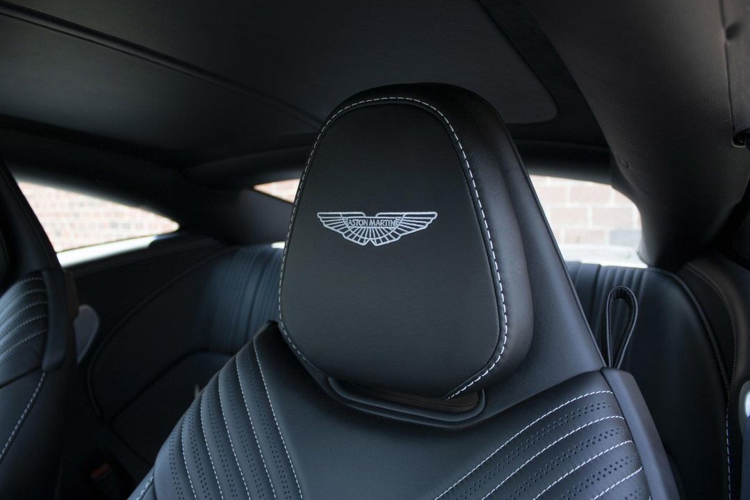 2021 Aston Martin DB11