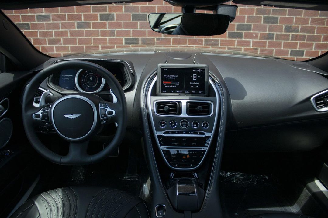 2021 Aston Martin DB11