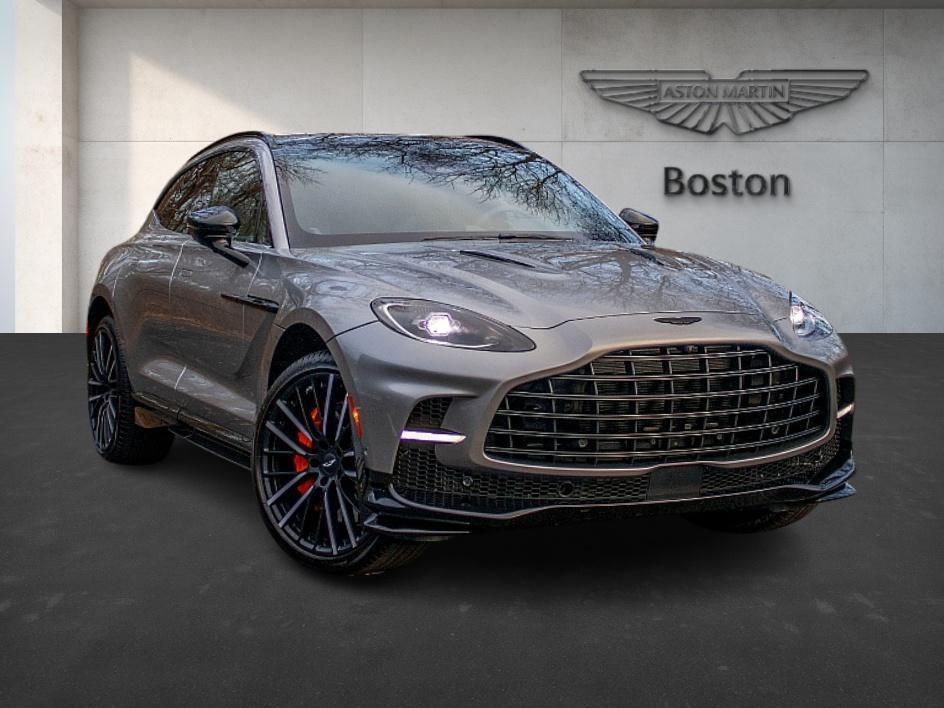 2025 Aston Martin DBX