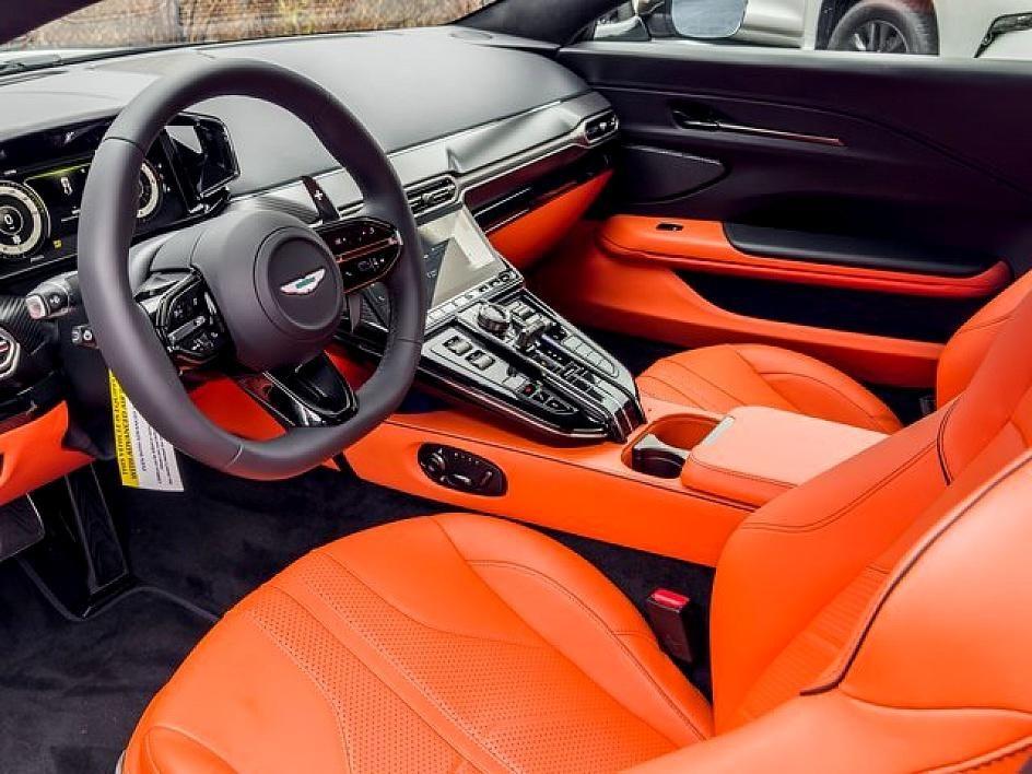 2025 Aston Martin Vantage