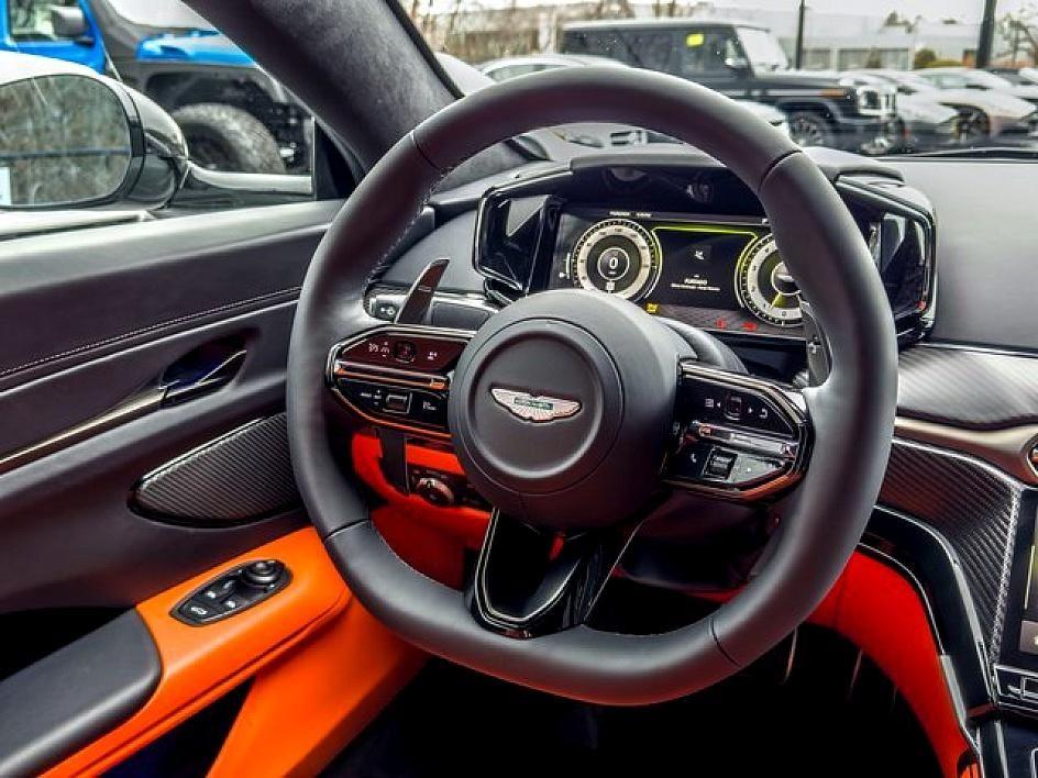 2025 Aston Martin Vantage