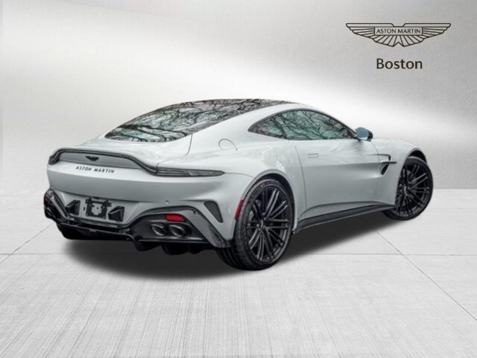 2025 Aston Martin Vantage