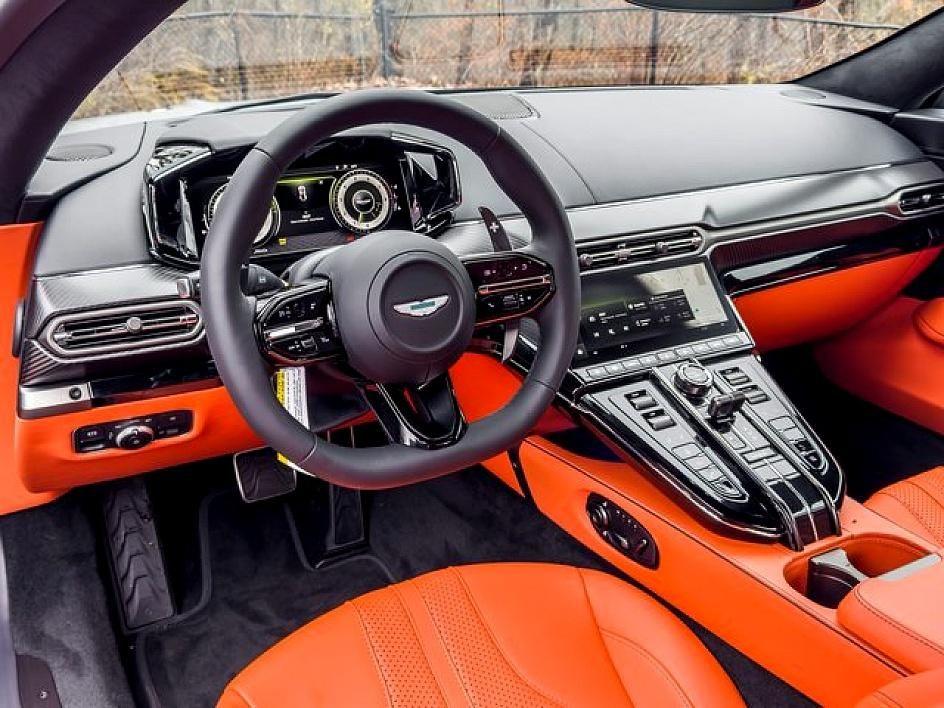 2025 Aston Martin Vantage