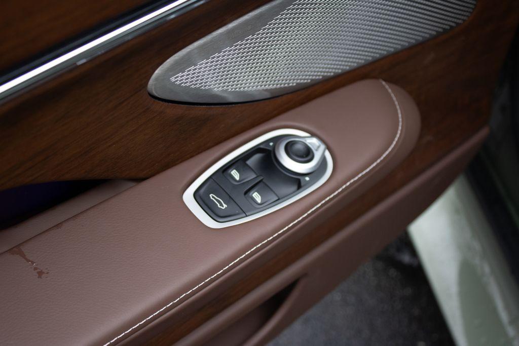 2025 Aston Martin DB12