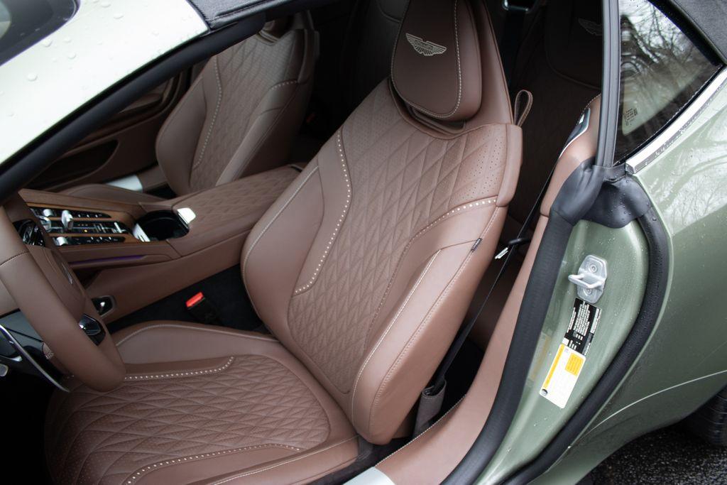 2025 Aston Martin DB12
