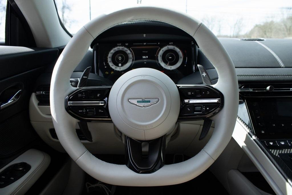 2025 Aston Martin DB12